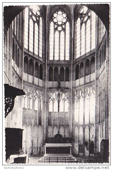 21. Cpsm. Gf. Eglise De ST-THIBAULT. Le Choeur - Autres & Non Classés