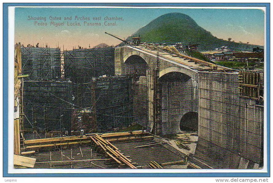 AMERIQUE --  PANAMA --   Canal -- Stowing Gates And..... - Panama