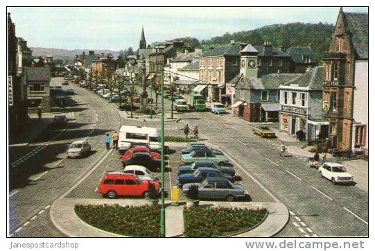 MOFFAT High Street In The 60s - Central Parking -Moffat  Dumfries-shire - Dumfriesshire