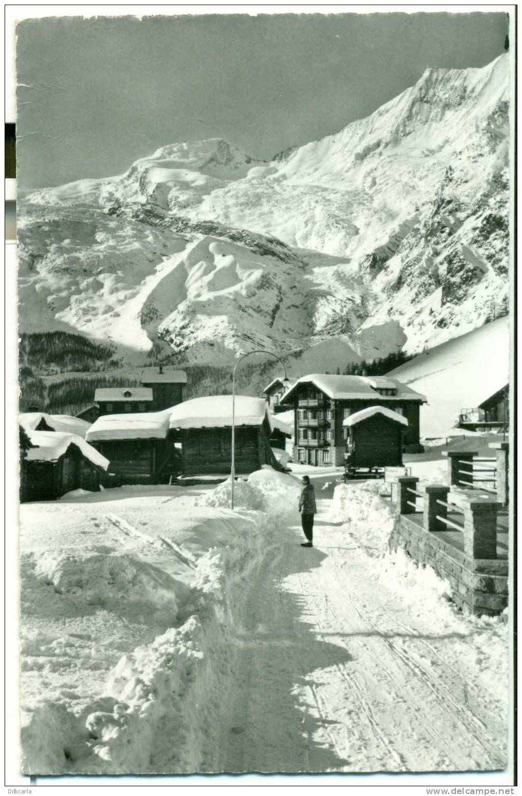 Saas-Fee 1800 M - Alphubel Und Täschhorn - Täsch