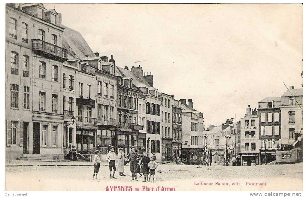 TOP!! AVESNES-SUR-HELPE * PLACE D'ARMES * 1907 **!! - Avesnes Sur Helpe