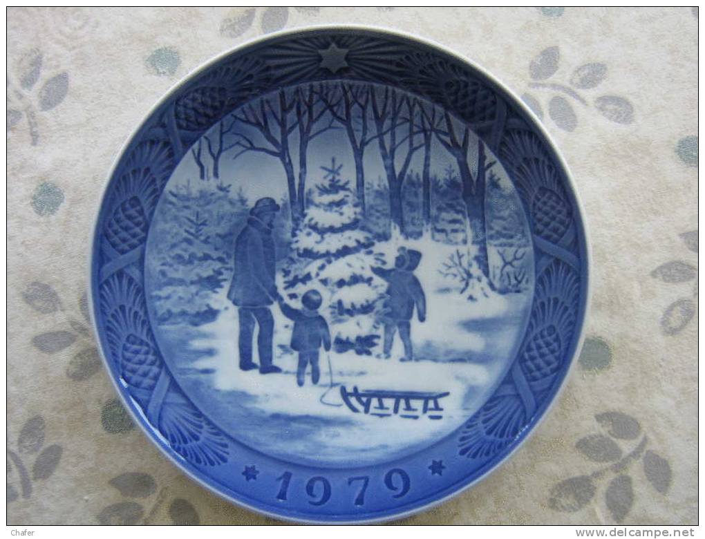 - Assiette De Noël  -  1979-  Royal Copenhague Danemark - Royal Copenhagen (DNK)