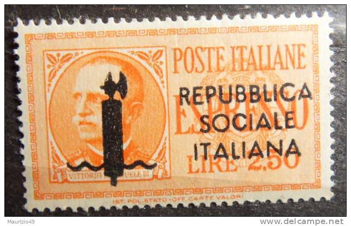 1944 Nr 22 RSI Espr.- Effige Vittorio Emanuele III 2,50 Lire MNH Soprast. Legg. Spost. A Dx E In Basso OCCHIO Dx LIBERO - Exprespost