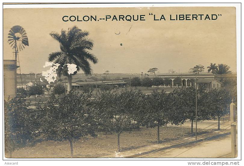Colon Parque La Libertad  Cuba  Molino De Viento Mill Eolienne - Cuba