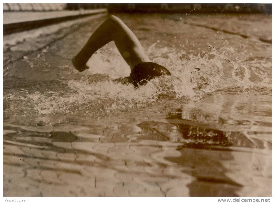 PHOTO NATATION - ETUDE PHOTOGRAPHIQUE OLYMPIQUE - GEIVERS - Natation