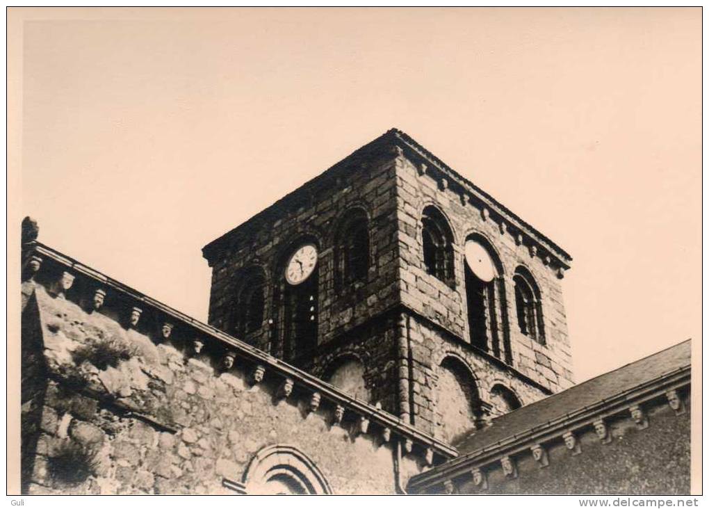 Photographie-PHOTO Ancienne-année 1951 (Format 18 X13 Cms) Pouzauges ( Deux-Sèvres) ( Clocher Eglise) - Lieux