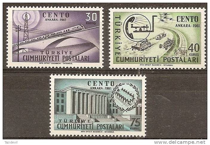 TURKEY - Mint Lightly Hinged * 1966 Transportation Conference. Scott 1509-11 - Unused Stamps