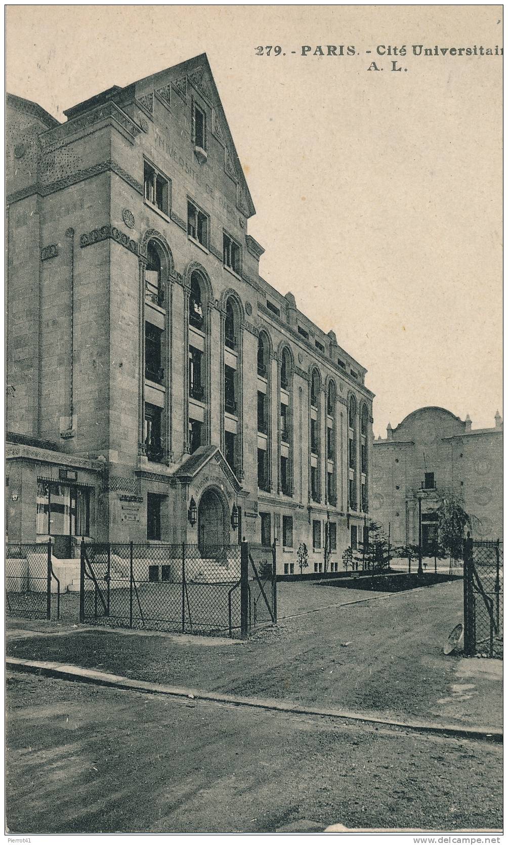 PARIS - Cité Universitaire - Education, Schools And Universities