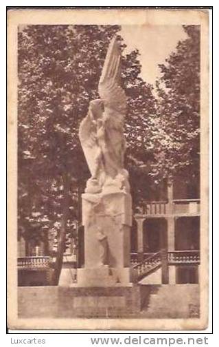 MURET.  -  MONUMENT A CLEMENT ADER. - Muret