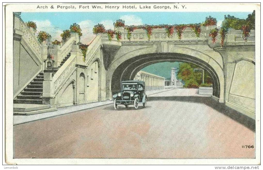 USA – United States – Arch & Pergola, Fort Wm. Henry Hotel, Lake George, N.Y 1926 Used Postcard [P3238] - Lake George