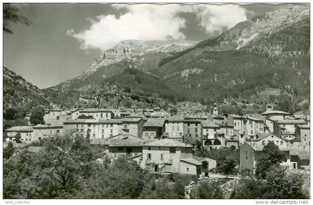 CHATILLON-en-DIOIS - Vue Générale Et Le Mont Clandaz - Châtillon-en-Diois