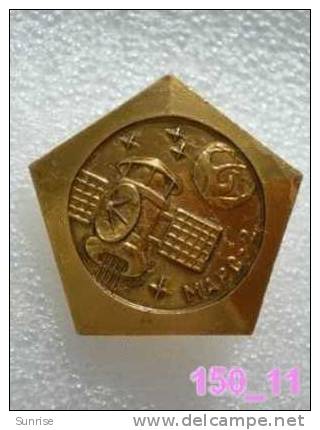 SPACE: Automatic Space Interplanetary Probe Mars-2 / Old Soviet Badge_150_sp7349 - Raumfahrt