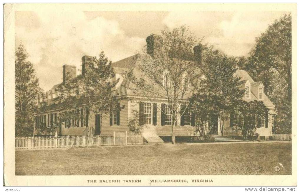 USA – United States – The Raleigh Tavern, Williamsburg, Virginia 1936 Used Postcard [P3385] - Other & Unclassified