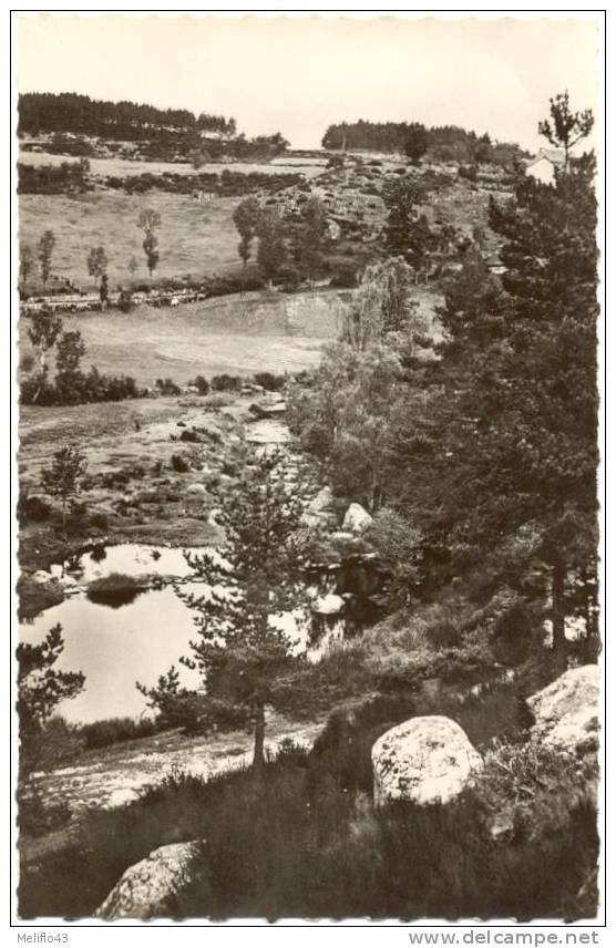 48/CPSM - Aumont - Le Coin Des Pecheurs - Aumont Aubrac