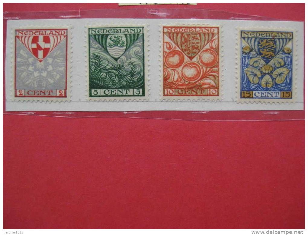 Timbres Pays-Bas : Blasons  1926 *  & - Neufs