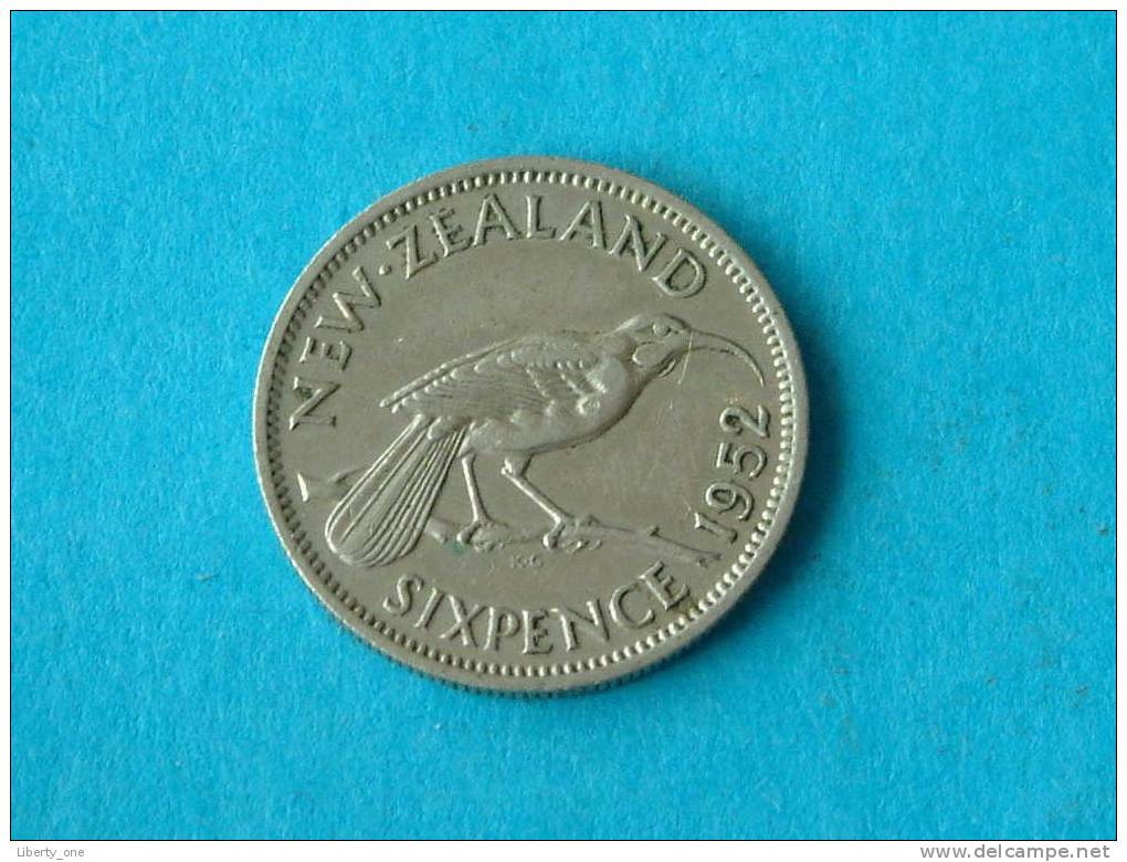 1952 - 6 PENCE / KM 16 ( For Grade, Please See Photo ) ! - New Zealand