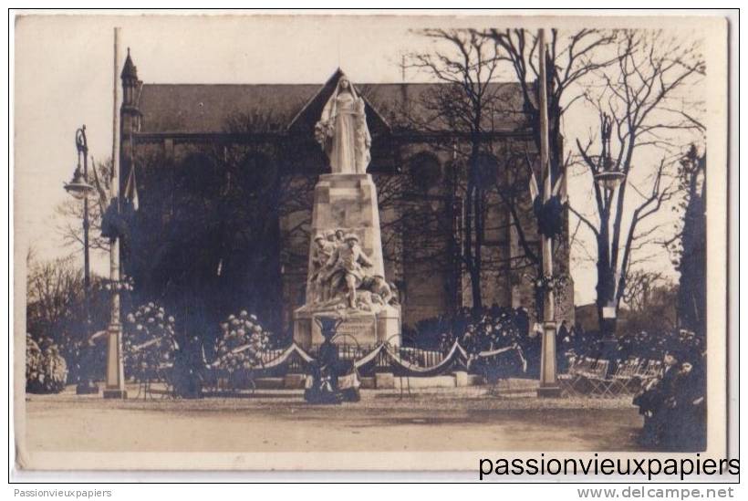 CARTE PHOTO   BAR LE DUC MONUMENT AUX MORT  INAUGURATION ? - Bar Le Duc