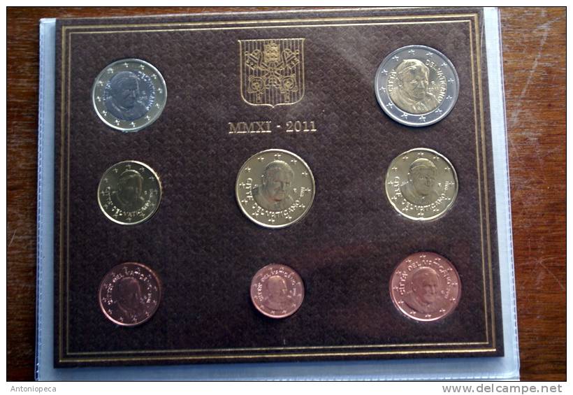 VATICAN 2011 - THE OFFICIAL EURO COINS YEAR 2011 - Vaticano