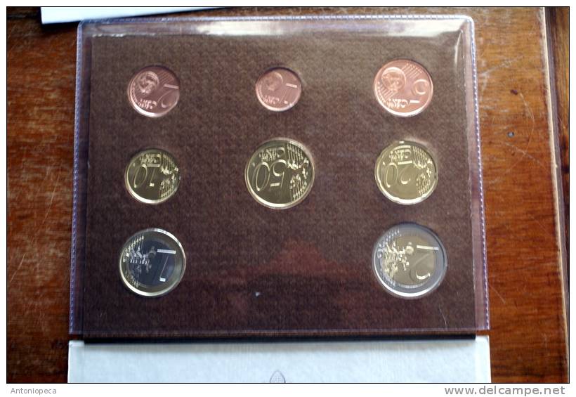 VATICAN 2011 - THE OFFICIAL EURO COINS YEAR 2011 - Vaticaanstad