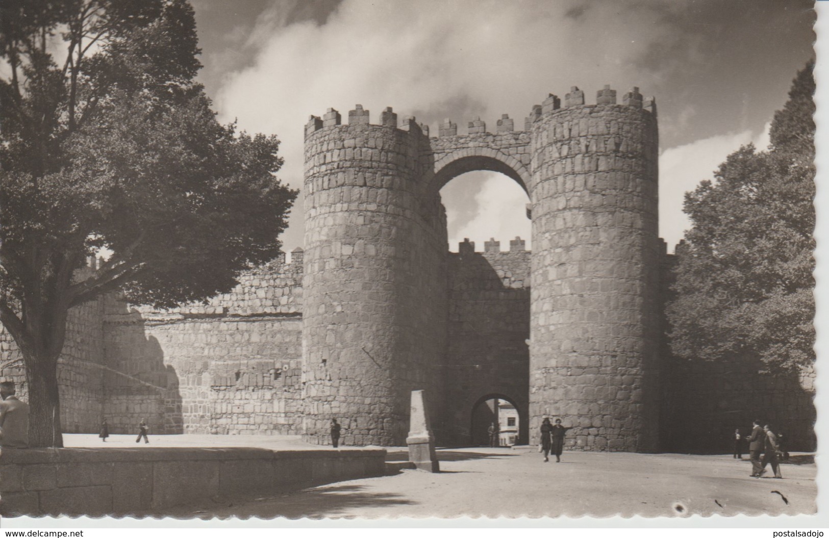 (CPA1744) AVILA. PUERTA DE SAN VICENTE .. UNUSED - Ávila