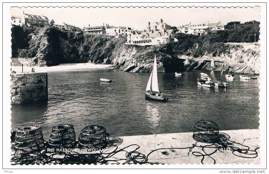 UK1106 : NEWQUAY : The Harbour - Newquay