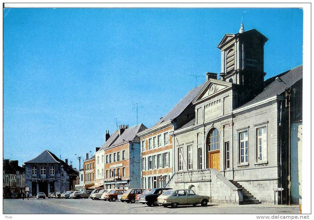 PHILIPPEVILLE - Grand'Place Et Palais De Justice - Old Cars - Philippeville