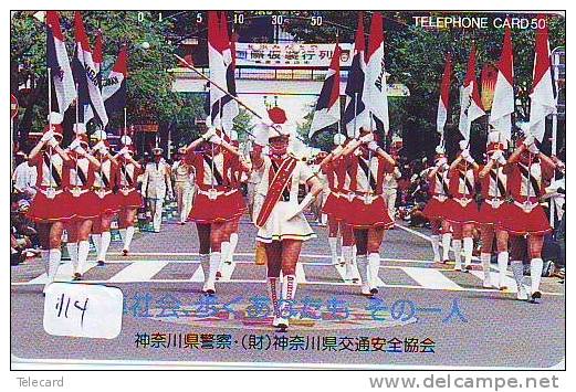 Télécarte JAPON * MAJORETTES (114) Musique Militaire Fanfare Military Music * Japan Phonecard MAJORETTE - Musik