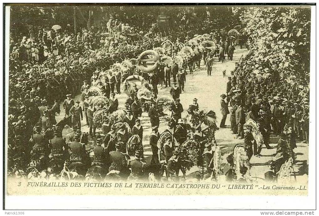 CPA  Obsèques Des Victimes Du Liberté   3757 - Beerdigungen