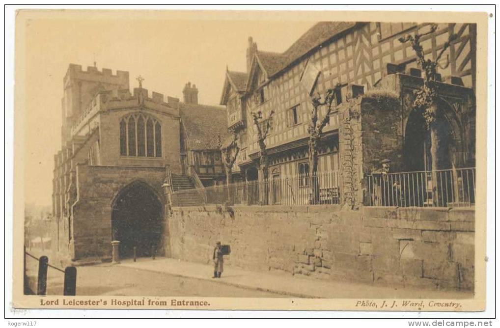 Lord Leicester´s Hospital From Entrance - Warwick