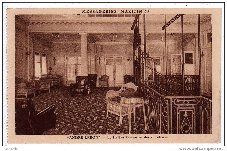 Messageries Maritimes-Paquebot "André-Lebon"- Le Hall Et L'ascenseur Des 1res Classes- - Paquebots