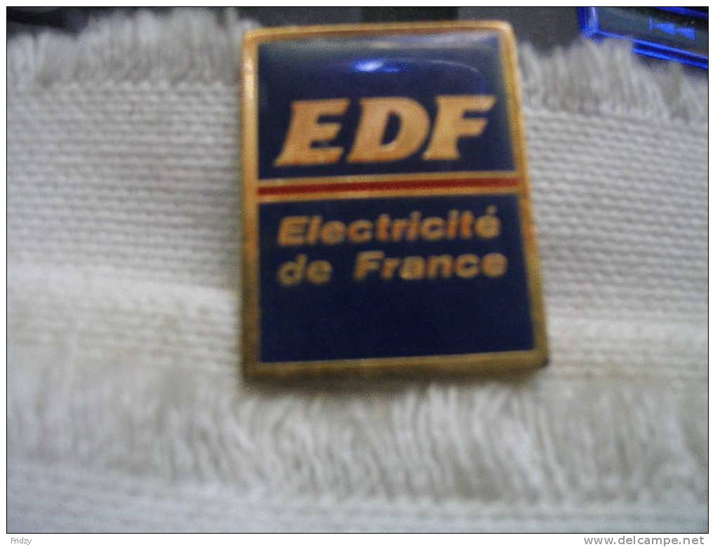 Pin´s EDF, Electricité De France - EDF GDF