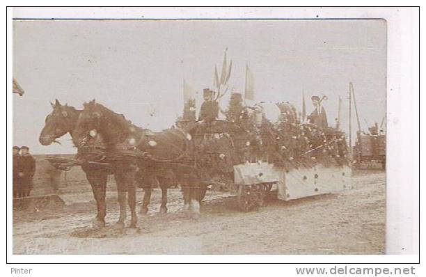 LA CHAPELLE LA REINE - Char Fleuri - Février 1907 - CARTE PHOTO - La Chapelle La Reine