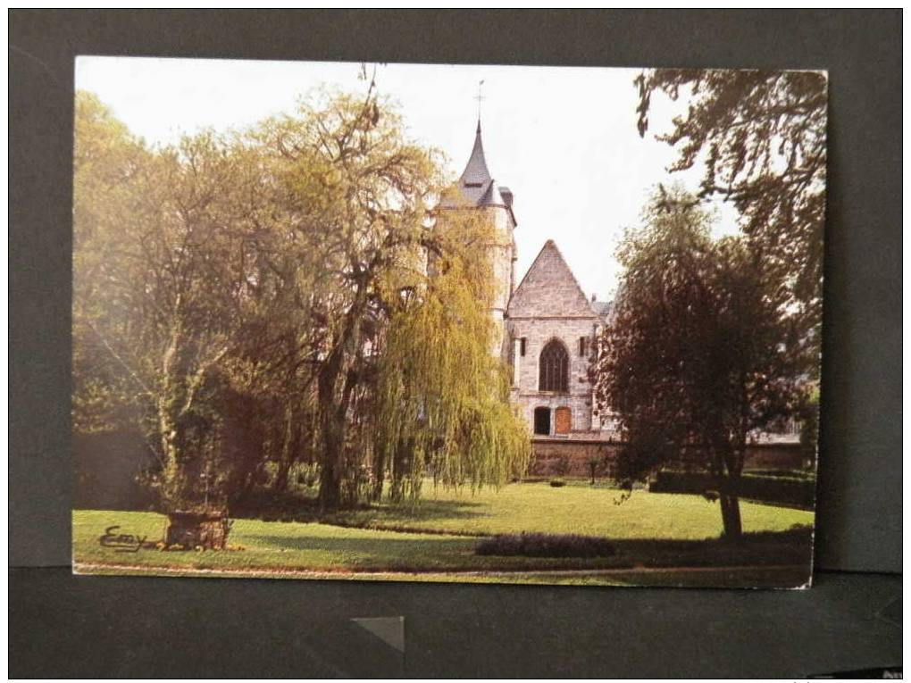 * Bacqueville En Caux L'église 76 - Non Circulé - Eglises Et Cathédrales