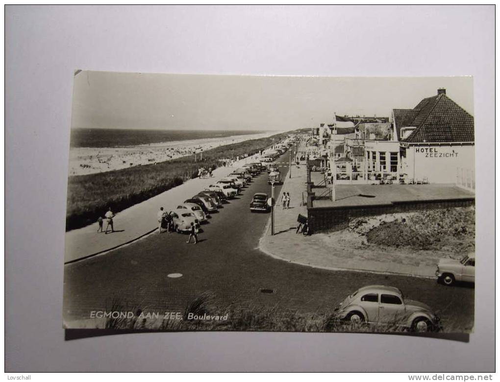 Egmond Aan Zee. -  Boulevard. - Egmond Aan Zee