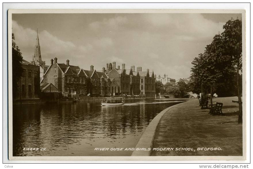 River Ouse And Girls Modern School BEDFORD - Bedford