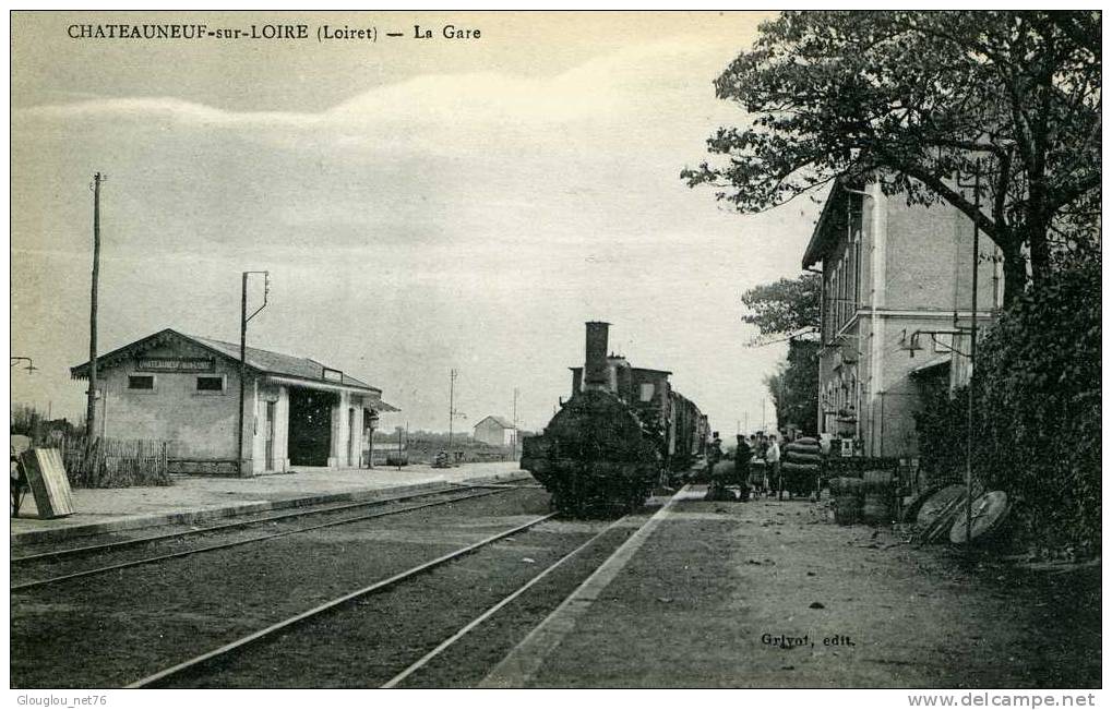 45-CHATEAUNEUF-sur-LOIRE...LA GARE AVEC TRAIN GROS PLAN.....CPA  ANIMEE - Autres & Non Classés