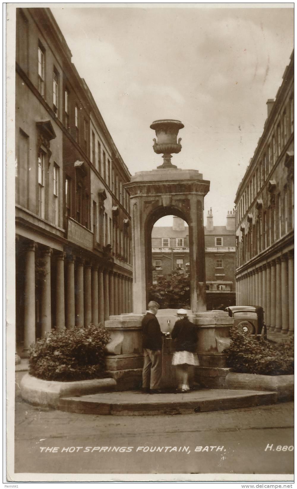 ROYAUME-UNI - The Hot Springs Fountain, BATH - Bath