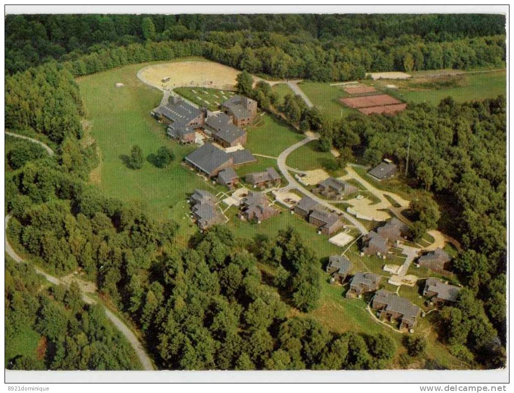 HERBEUMONT SUR SEMOIS : Village LOISIRS ET VACANCES LES FOURCHES Vue Aérienne - Herbeumont