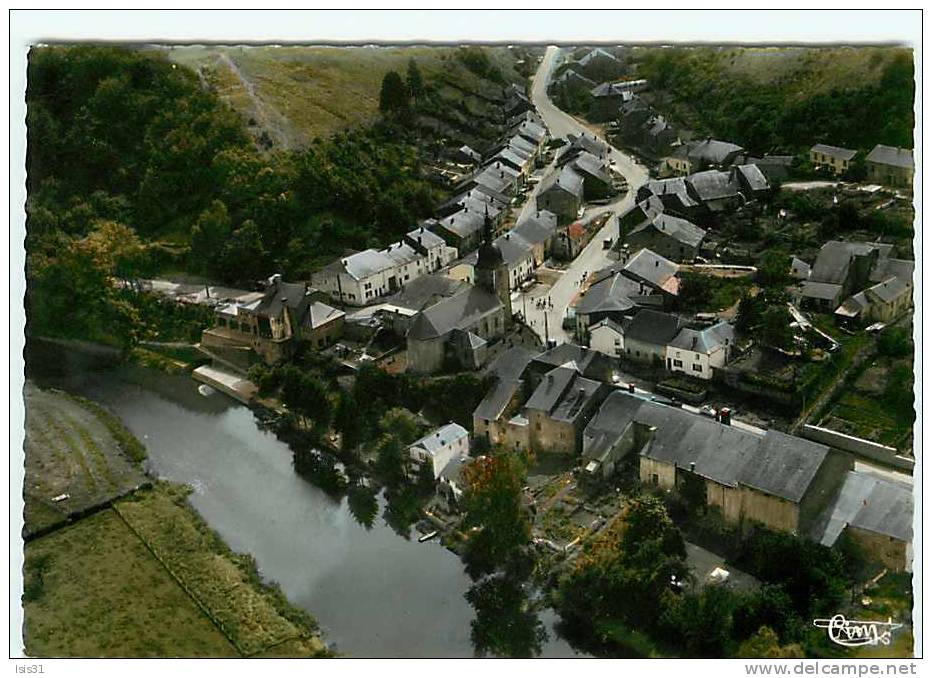 Belgique - Belgium - Luxembourg - Chassepierre - Chassepierre Sur Semois - Panorama Aérien - état - Chassepierre