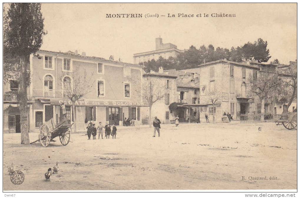 Montfrin (gard) - La Place Et Le Chateau - Autres & Non Classés