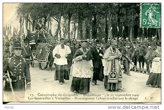 N°12957 -cpa Catastrophe Du Dirigeable "République" - Les Funérailles à Versailles- - Zeppeline