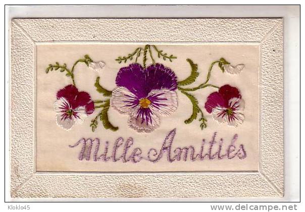 Fantaisie - Mille Amitiés FleursPensées - Carte Brodée Sur Tissus Le Tour En Relief - Other & Unclassified