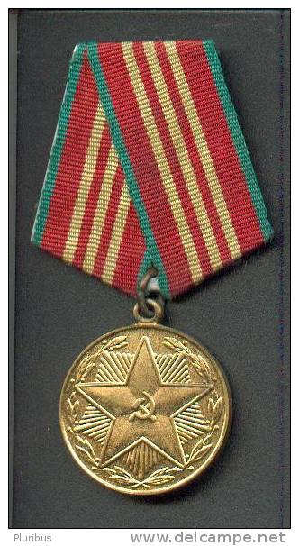 RUSSIA USSR   MEDAL FOR IMPECCABLE SERVICE IN FORCES, 3rd Class For 10 Years In Army - Russia