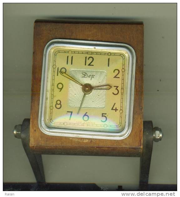 Très Ancien Réveil Marque "Dep"  Sur Socle Bois - Alarm Clocks