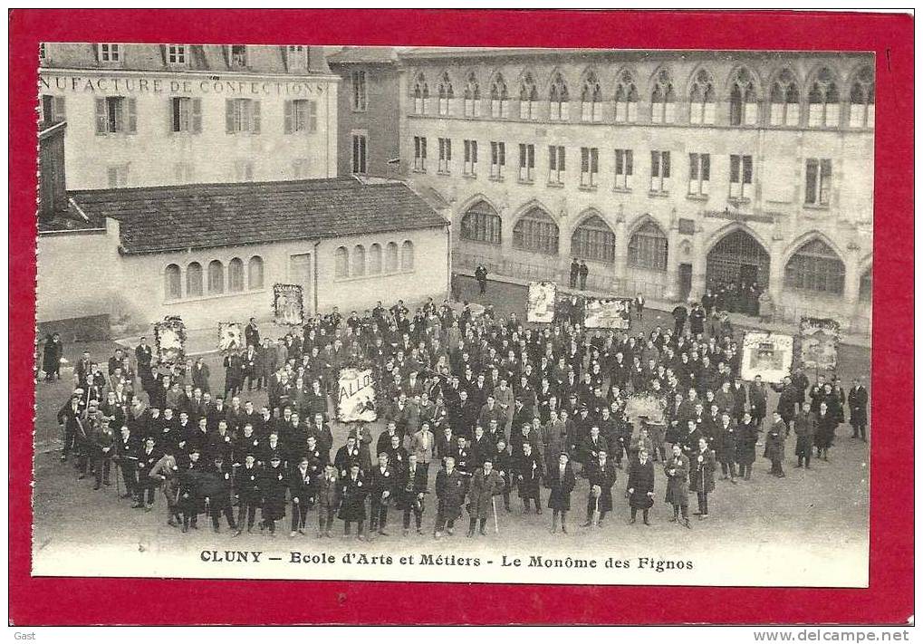 71    CLUNY        ECOLE   DES    ARTS ET   METIERS       LE  MONOME DES  FIGNOS - Cluny