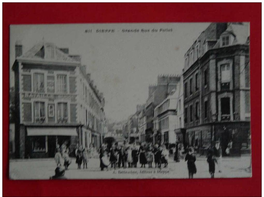 CPA DIEPPE  GRANDE RUE POLLET Animée Avec Femmes Et Enfants Devant Commerces - Dieppe