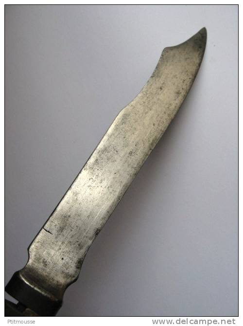 COUTEAU ANCIEN A IDENTIFIER - Knives/Swords