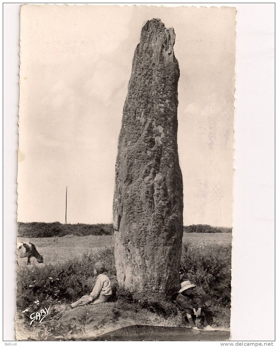 28  -  Ile De Groix  (Morbihan)  Le Menhir - Groix