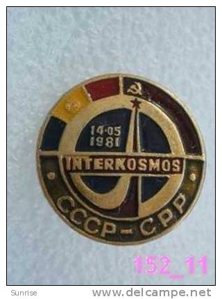 SPACE: Intercosmos - International Space Fly Programm USSR-Romania / Old Soviet Badge USSR_152_sp7456 - Raumfahrt