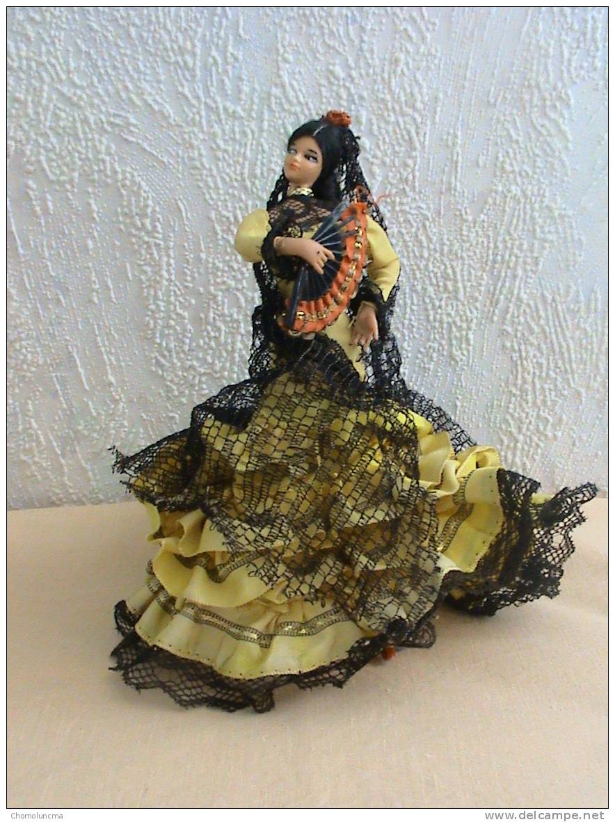 Poupée Folklorique Espagnole 17 Cm  Folklore Danse Espagne Spain Doll Muñeca Spana éventail - Sonstige & Ohne Zuordnung